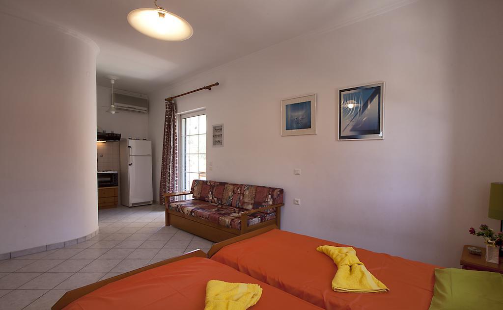 Drimouras Apartments Xiropigado Habitación foto